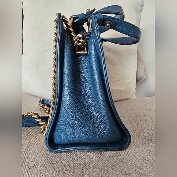 Chanel Grained Calfskin Stitched Small Label Click Shopper Tote Blue - Picture 4 of 10